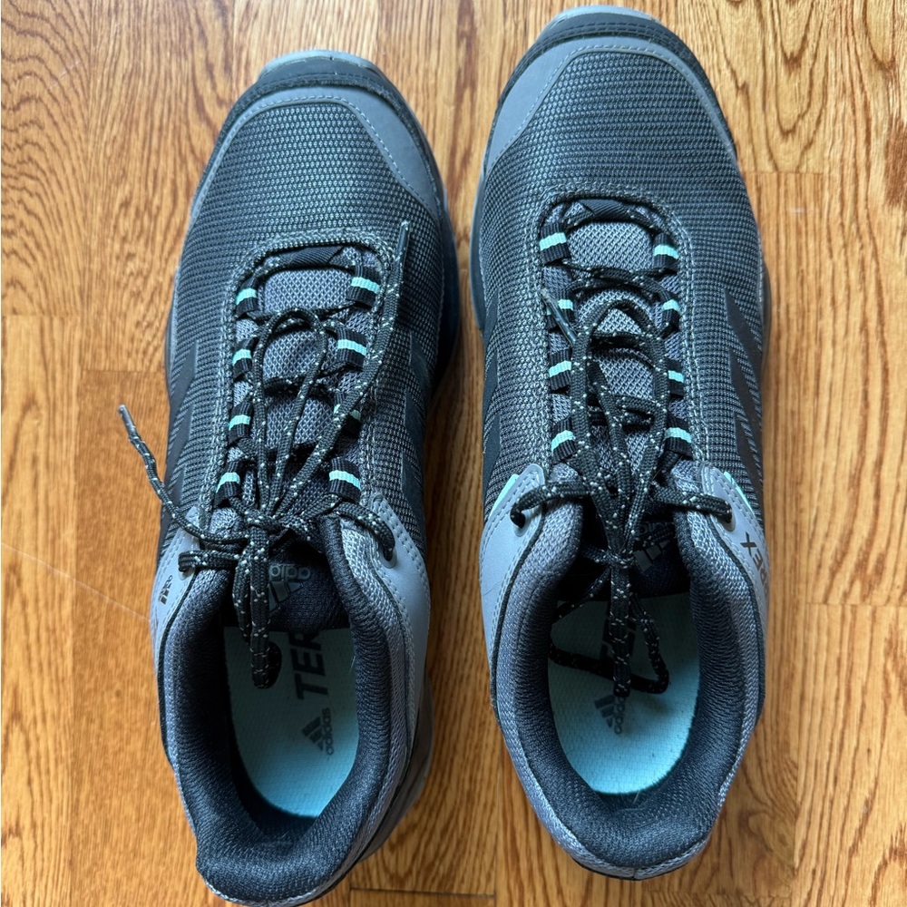 adidas Gray Sneaker with Mint Insole Accent